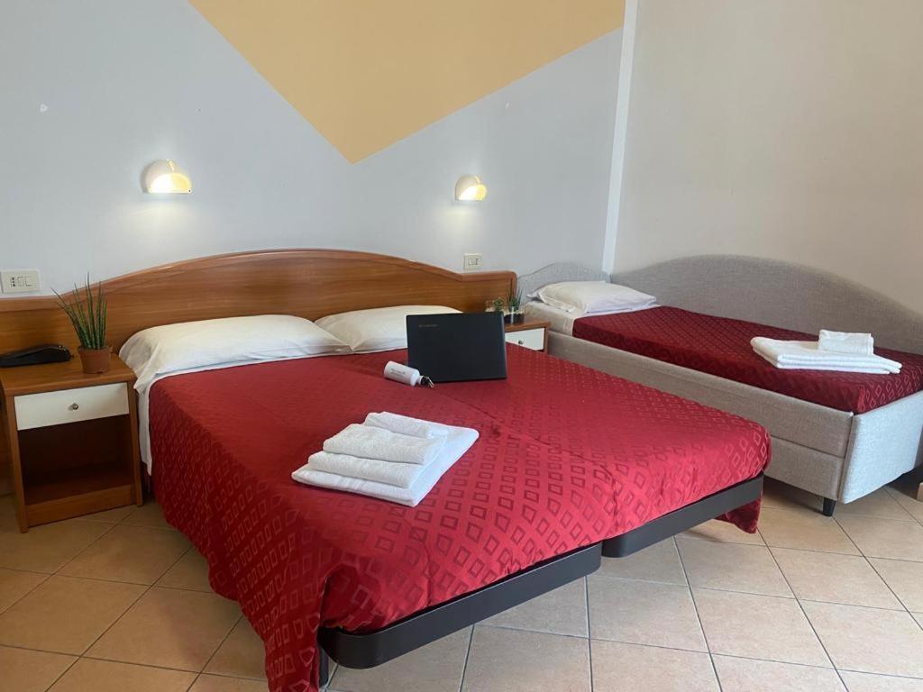 Hotel Villa Caterina Rimini Exteriér fotografie