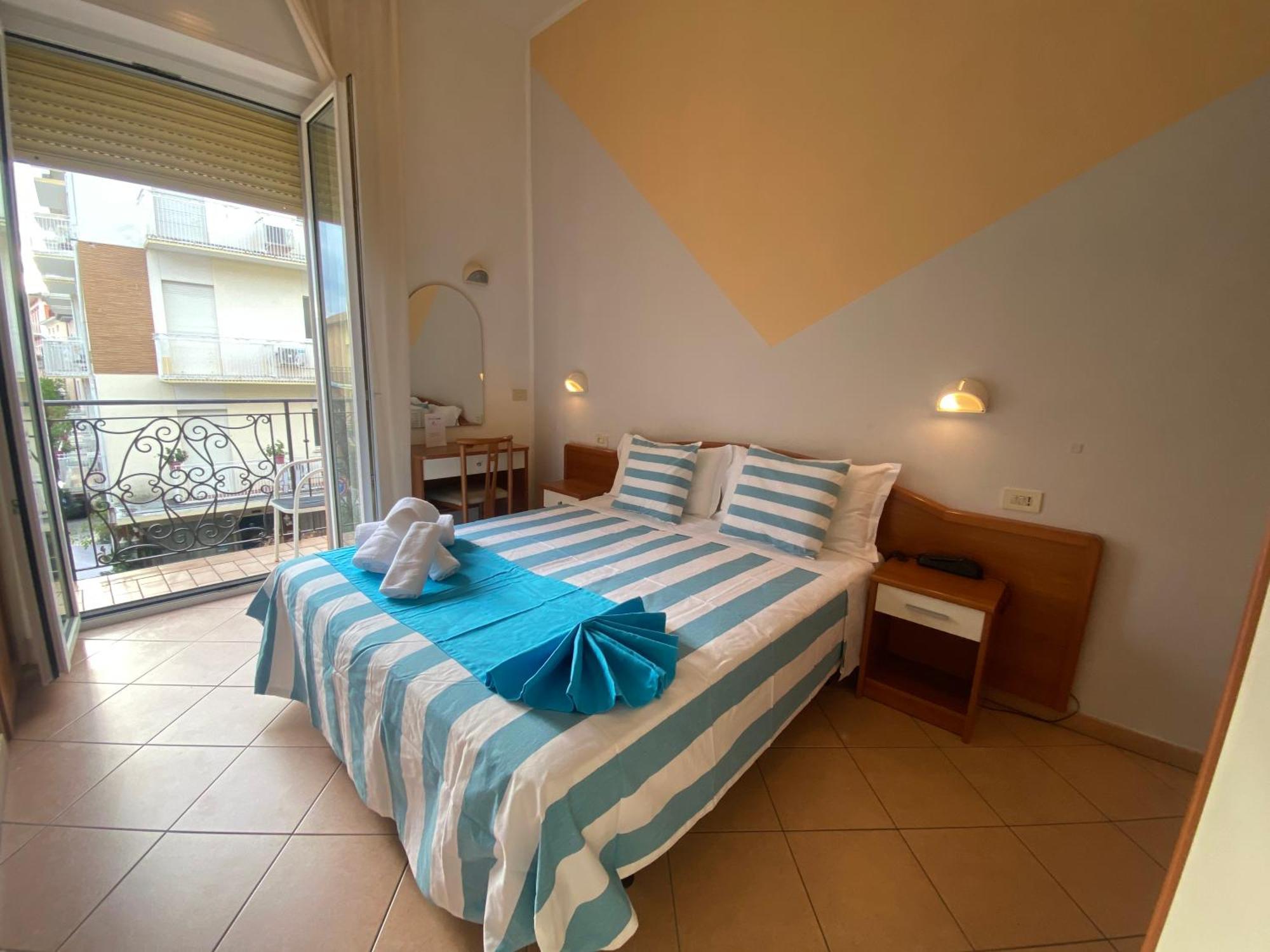 Hotel Villa Caterina Rimini Exteriér fotografie