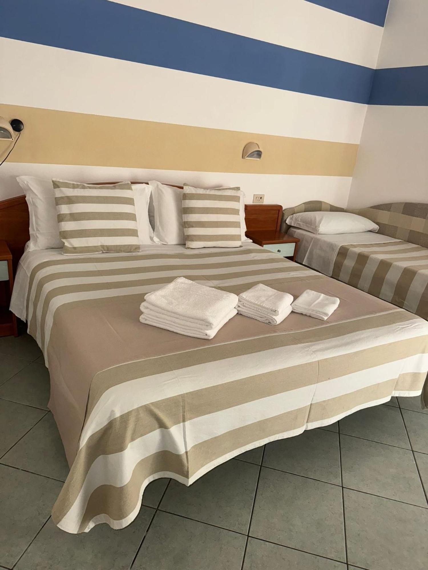 Hotel Villa Caterina Rimini Exteriér fotografie