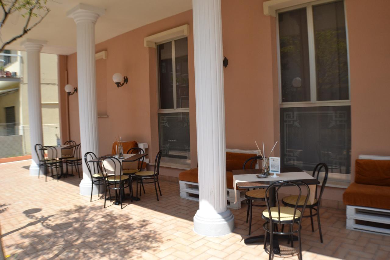 Hotel Villa Caterina Rimini Exteriér fotografie