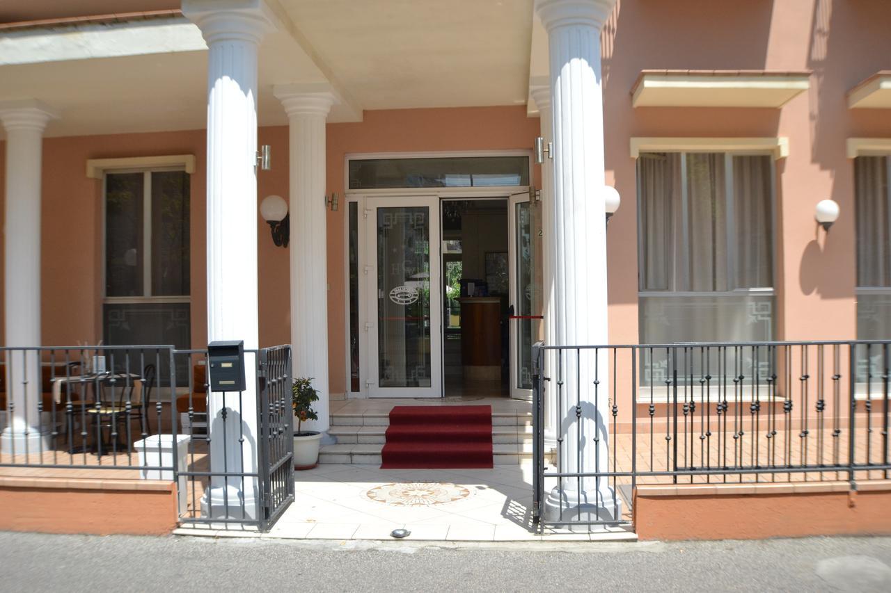 Hotel Villa Caterina Rimini Exteriér fotografie